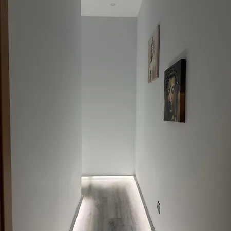 Feeling House